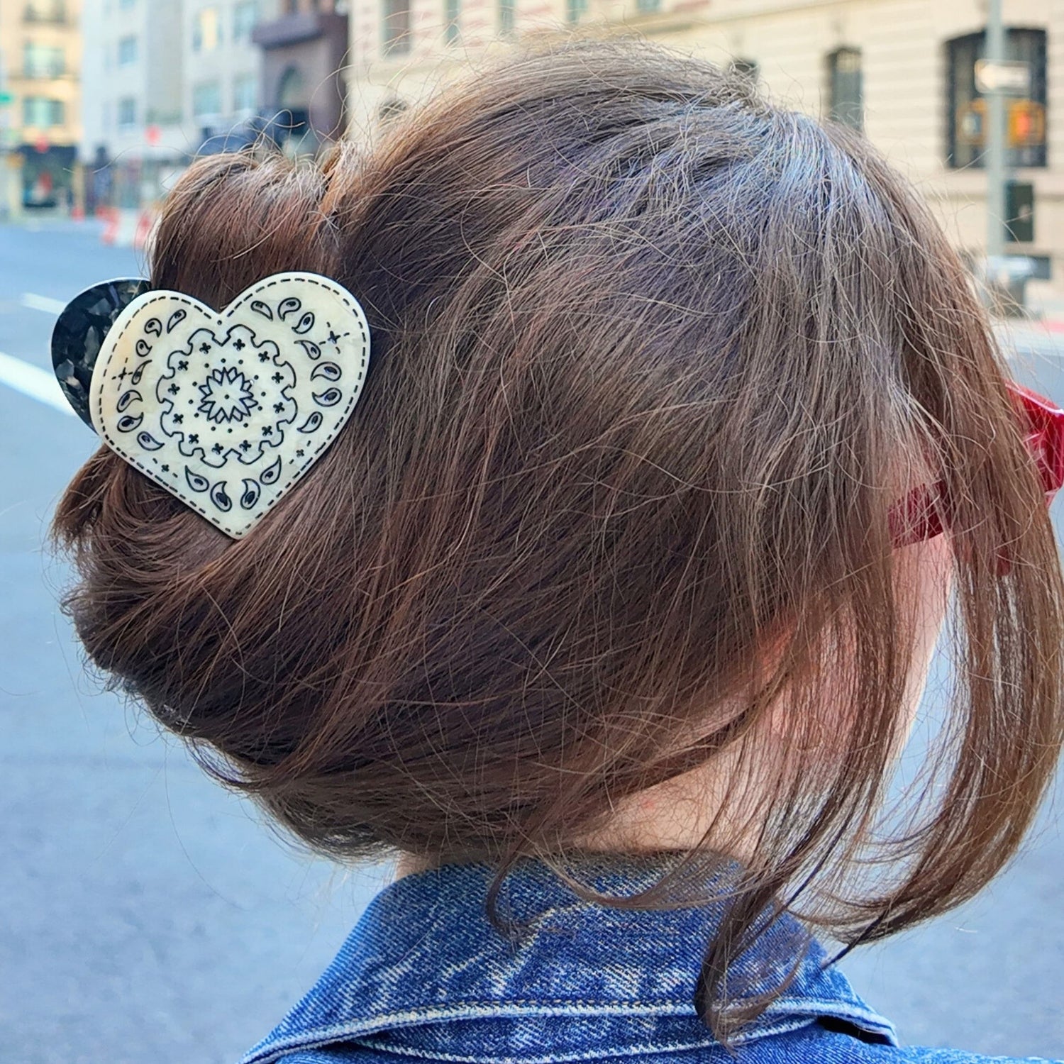 Women’s Hand-Painted Paisley Heart Claw Hair Clip Solar