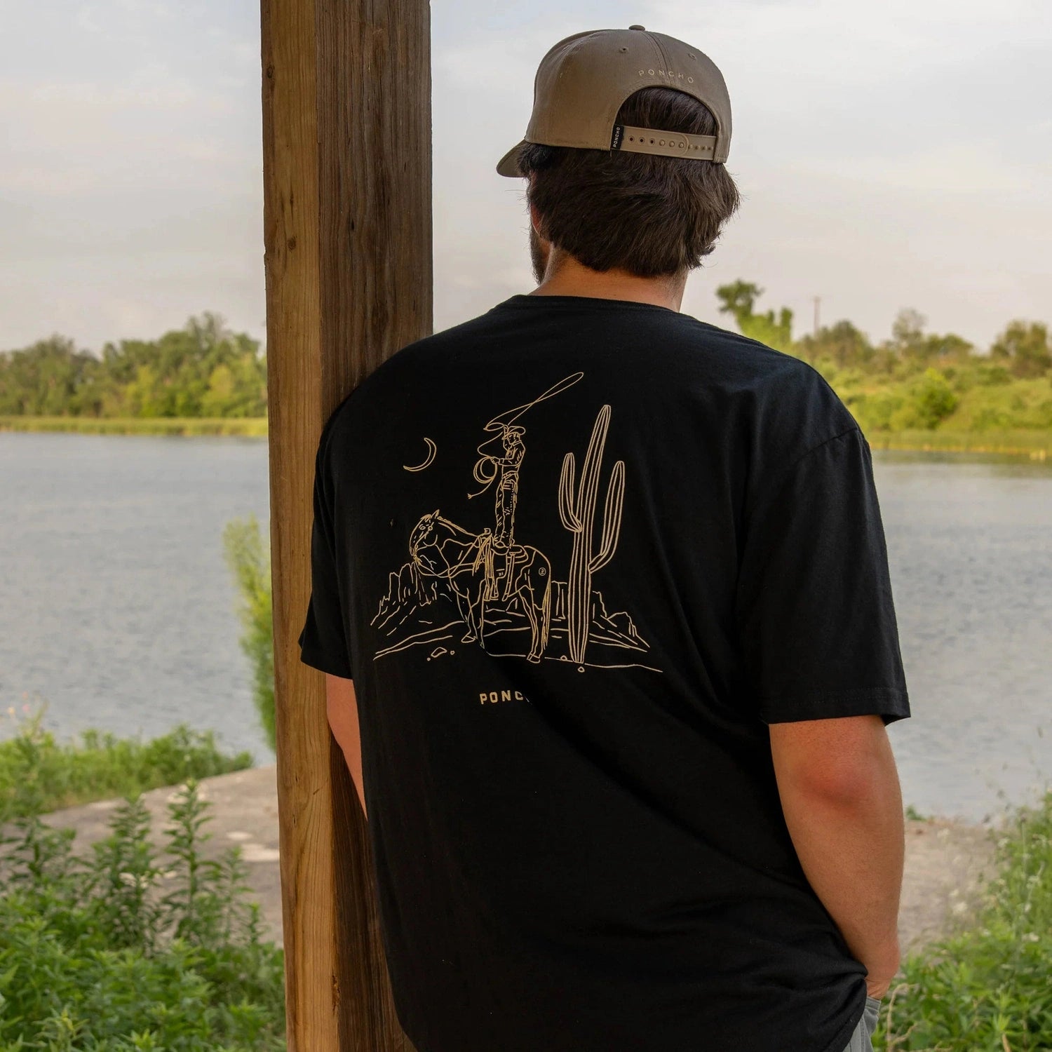 Men’s T-Shirt Poncho Outdoors