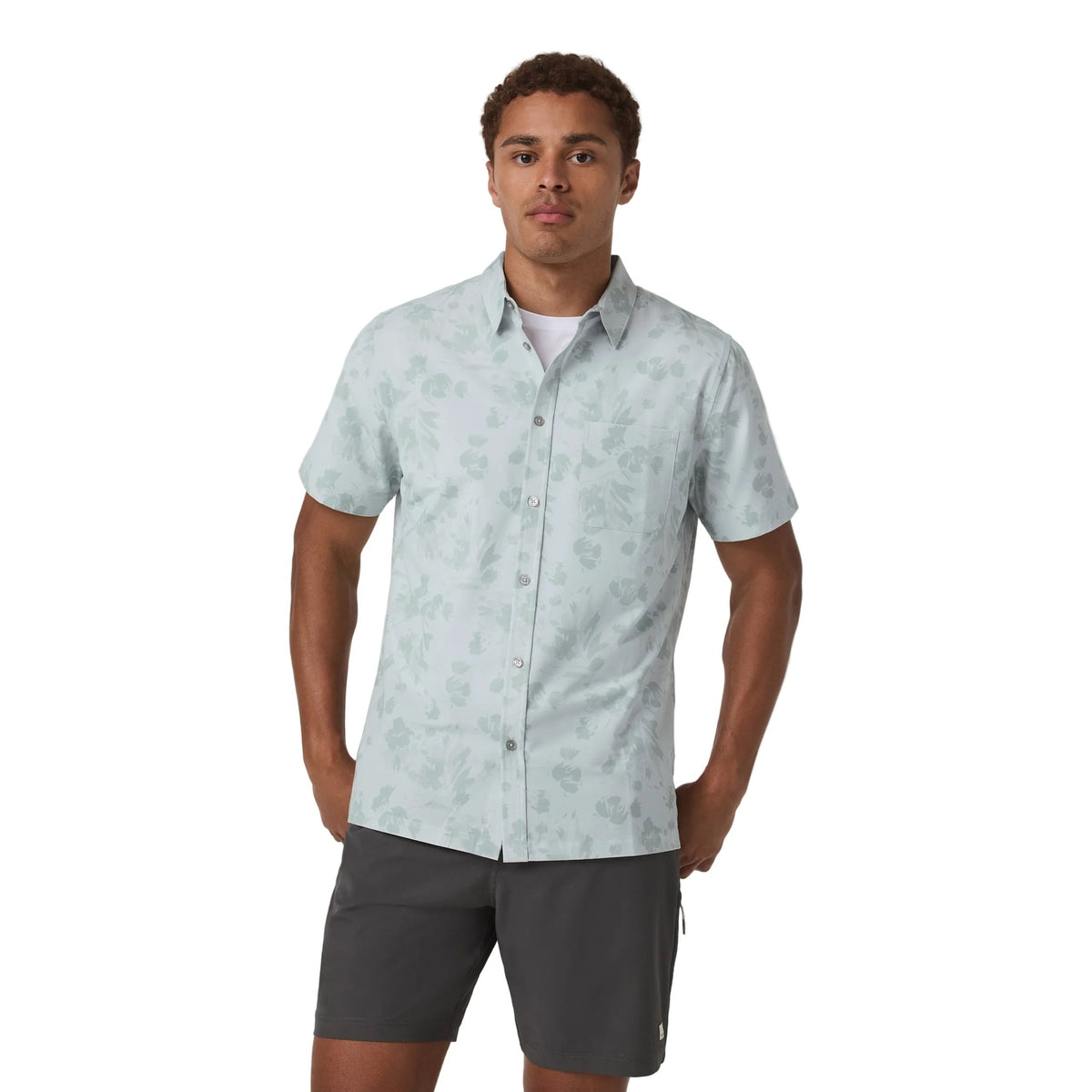 Men’s Short Sleeve Bridge Button Down Vuori - MBF STORM