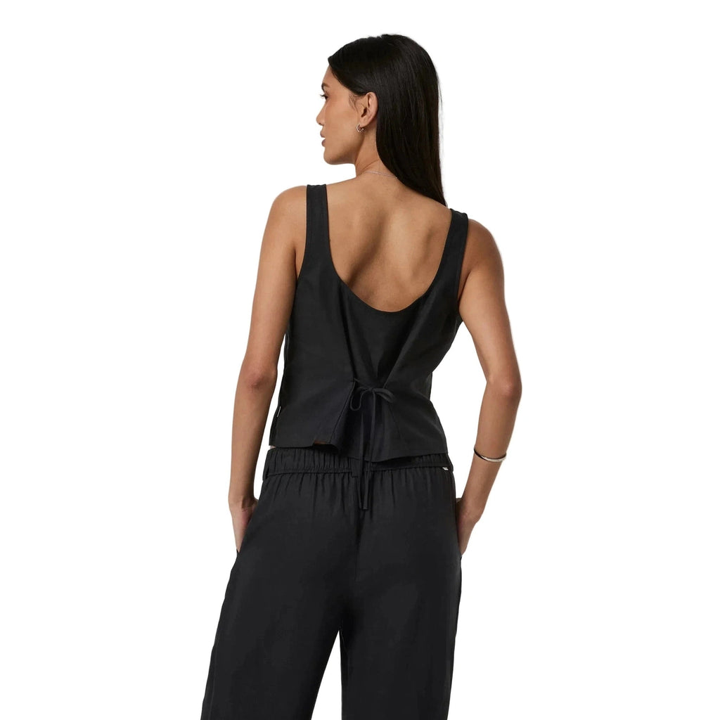 Women’s Trestles Twill Button Up Top Vuori