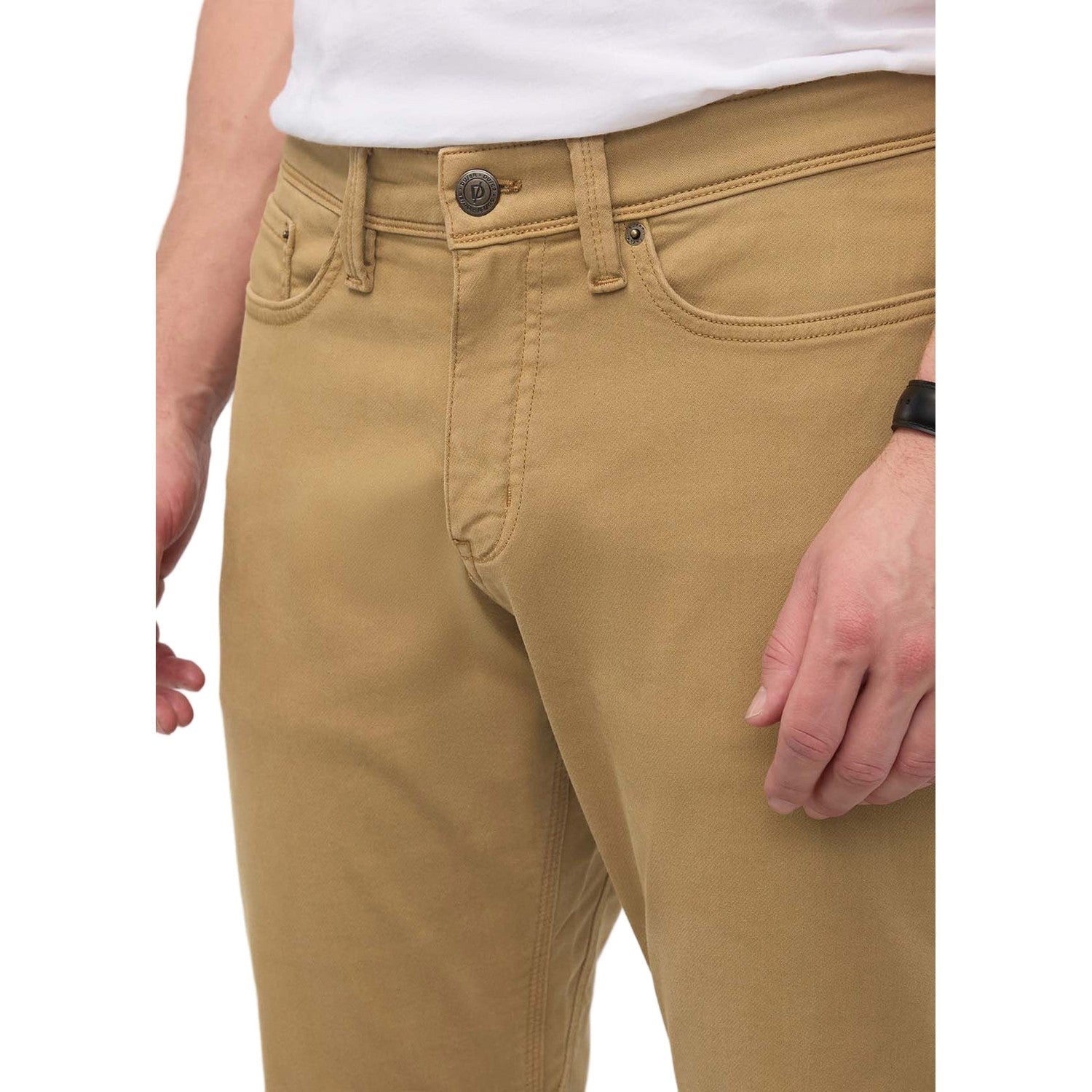 Men’s No Sweat Relaxed Taper DUER
