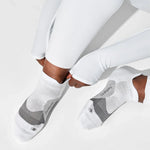 Elite Light Cushion No Show Tab Socks Feetures