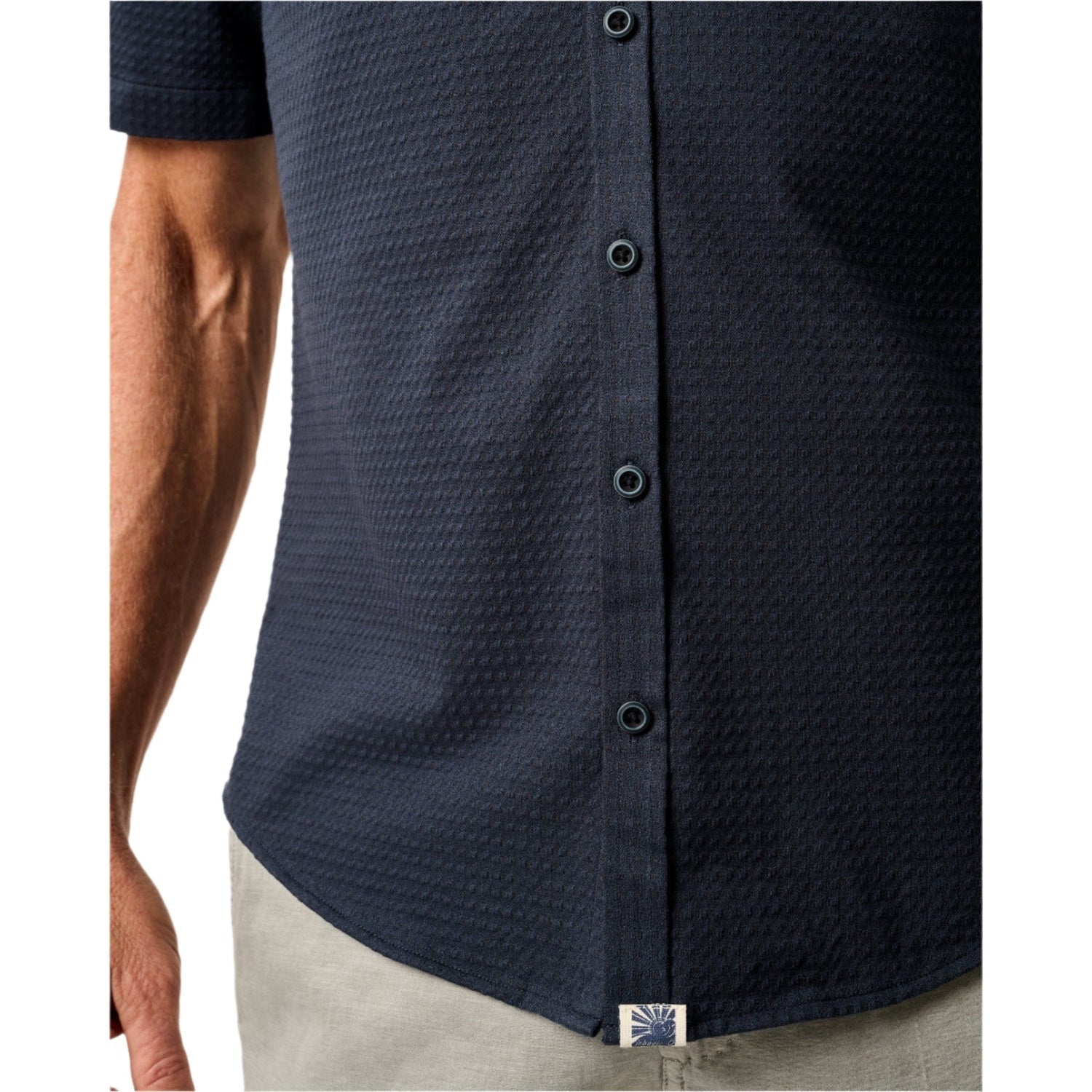 Men’s Short Sleeve Hangin’ Out Knit Button Up Shirt