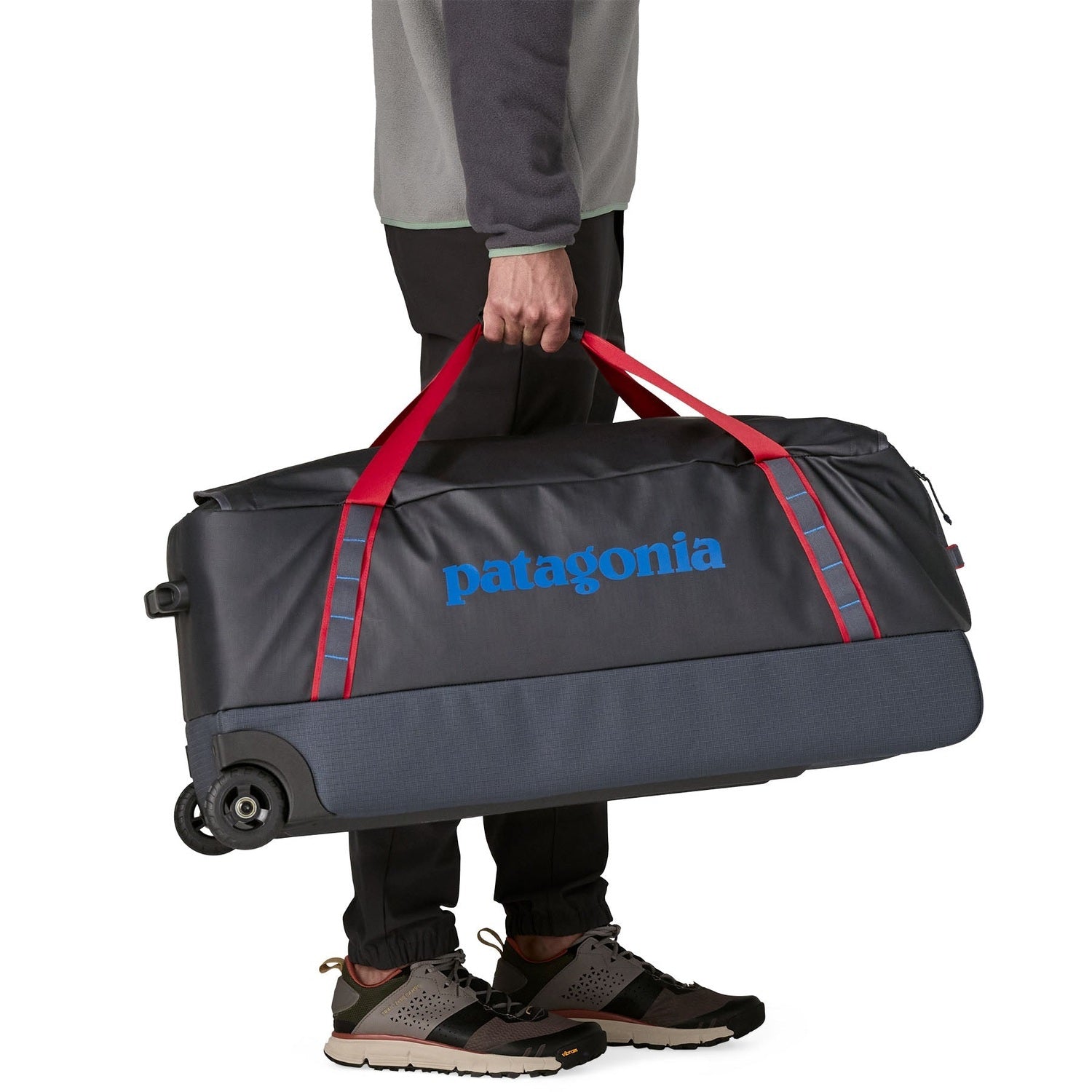 Black Hole Matte Wheeled Duffel 100L Patagonia