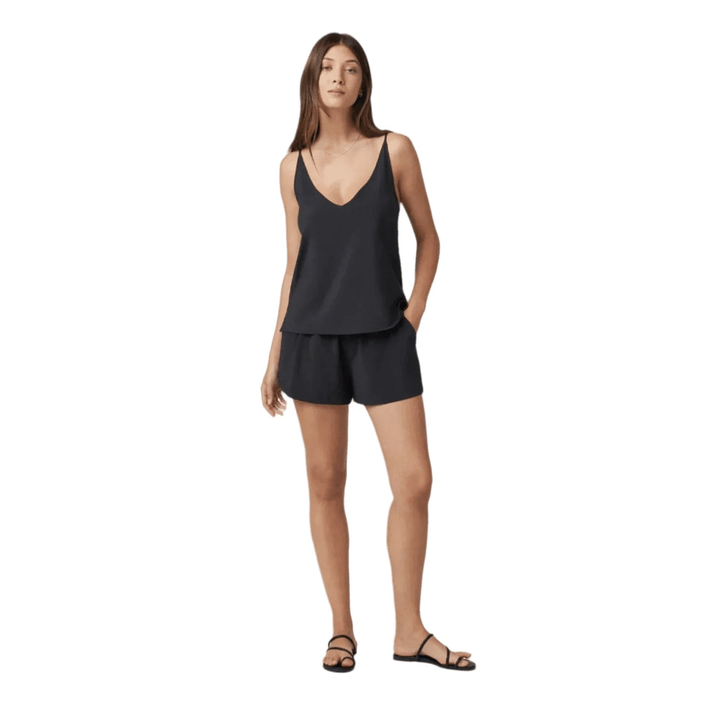 Women’s Villa Short Vuori
